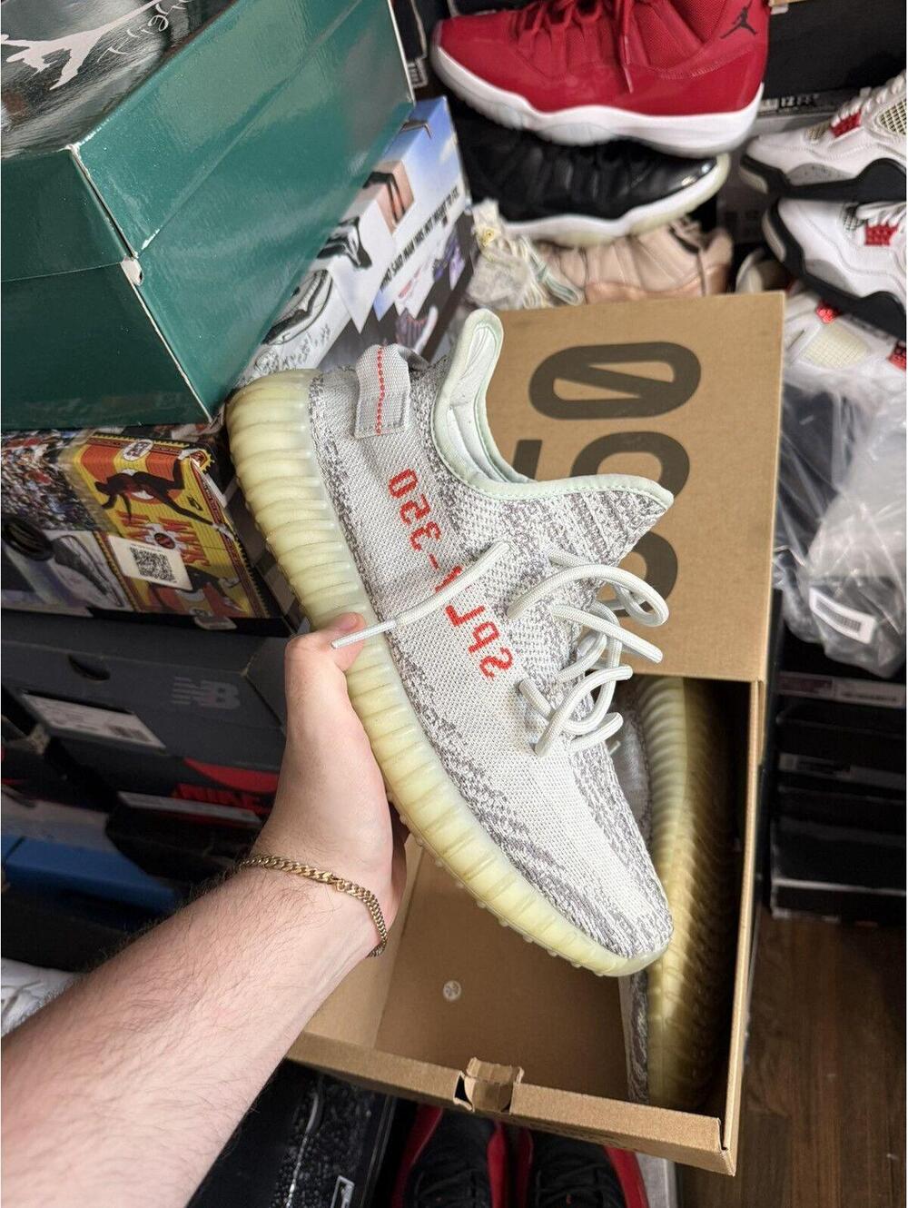 Yeezy 350 boost blue tint sz 10.5